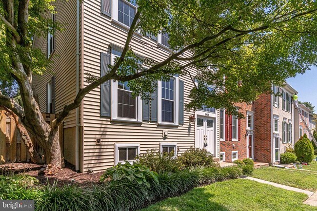 Building Photo - 5415 Helm Ct