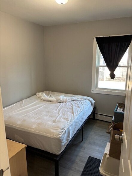 Building Photo - 408 Cass Ave