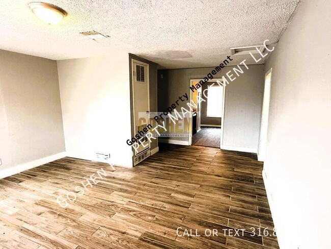 Building Photo - 1411 N Erie Ave