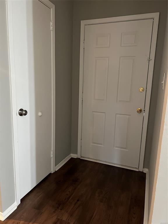 Building Photo - 1705 Deatsville Hwy