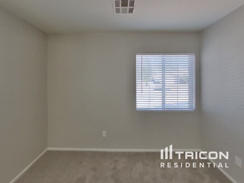 Building Photo - 2128 Sparkling Meadows Ct