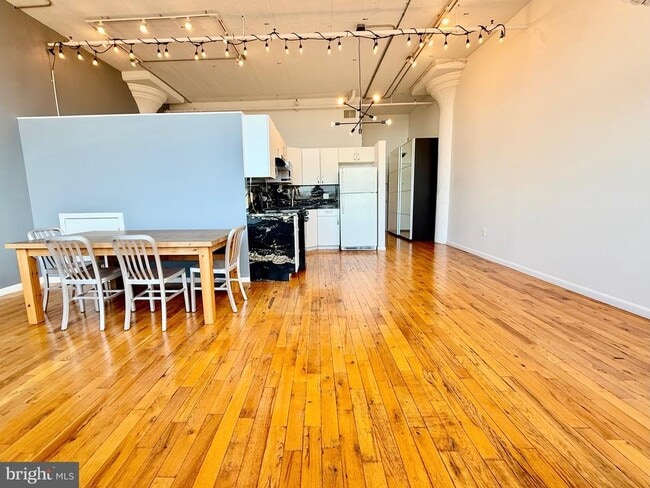Building Photo - 314 N 12th St