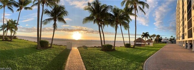 Building Photo - 6400 Estero Blvd