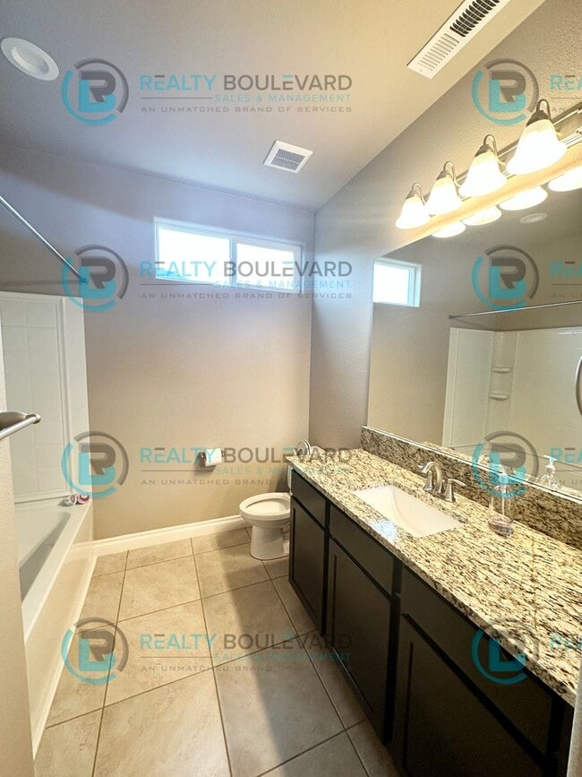 Building Photo - Beautiful 3 Bedroom located in Cold Springs!