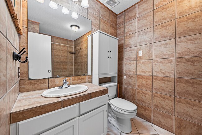 Building Photo - 22803 Carter Moir Ln