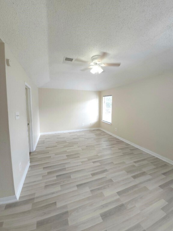 Building Photo - 5810 Twisted Pine Ct