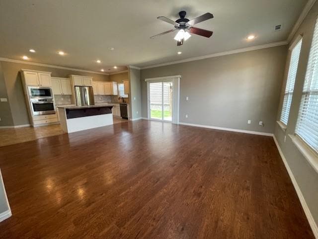 Building Photo - 537 N Keats Dr