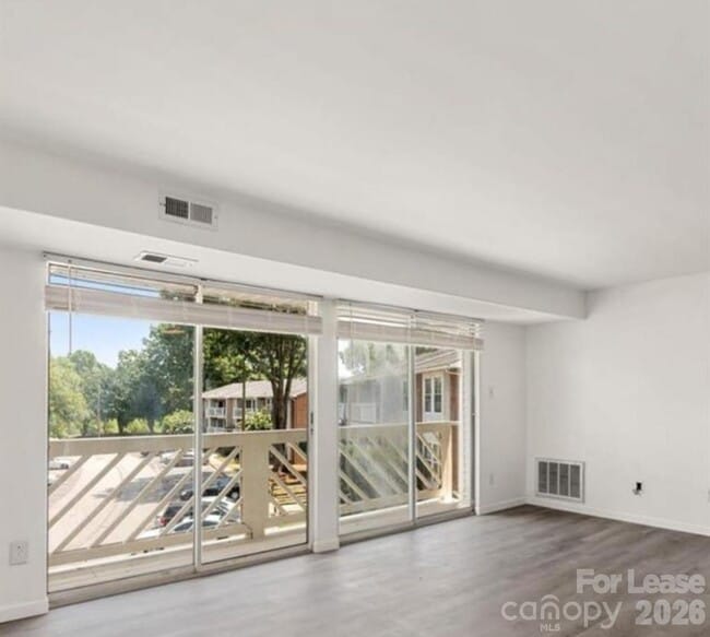 Building Photo - 9333 Old Concord Rd