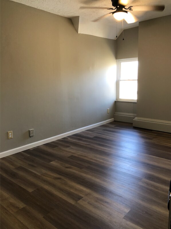 Building Photo - 2232 St James Ave