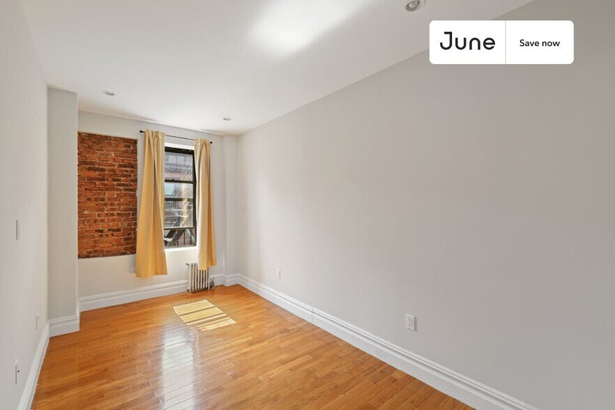 Building Photo - 23 E 109th St