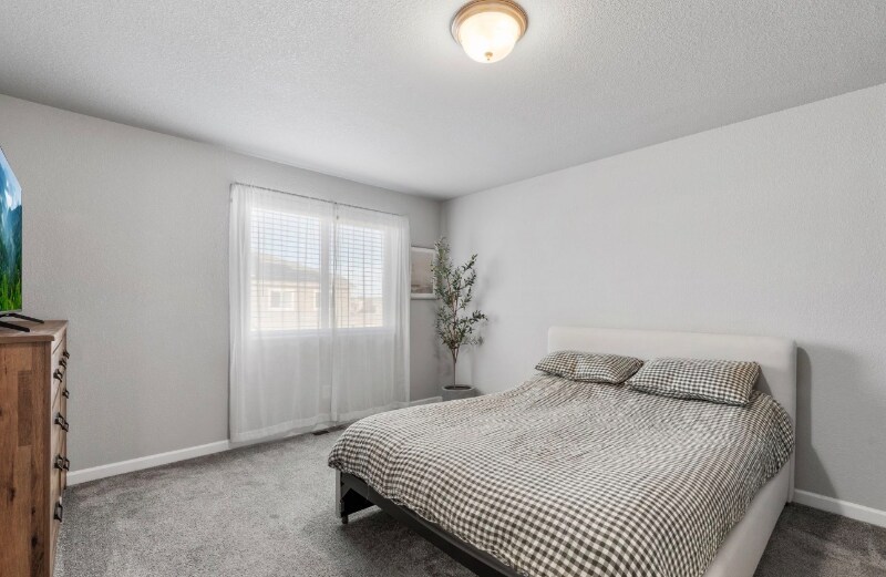 Building Photo - 6115 White Wolf Pt