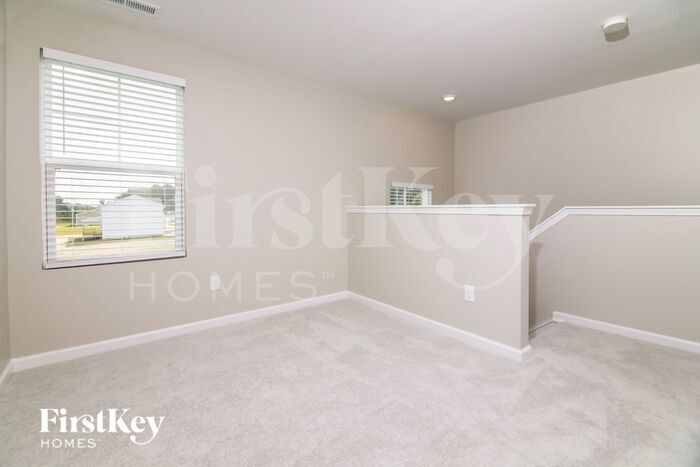 Building Photo - 210 Soy Bean Ln