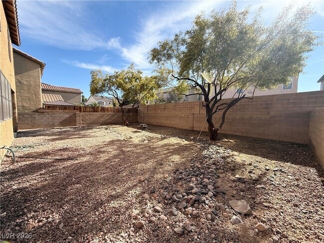 Building Photo - 9623 W Post Rd