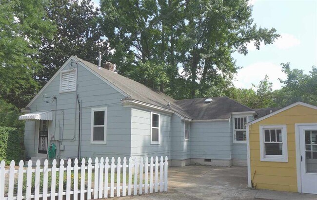 Building Photo - 699 Shotwell St