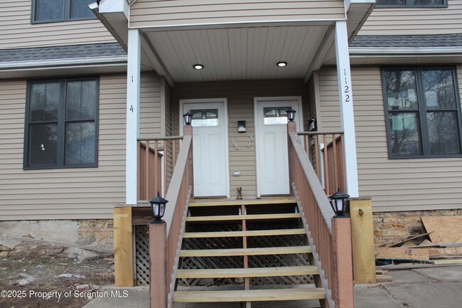Primary Photo - 1124-1124 Luzerne St