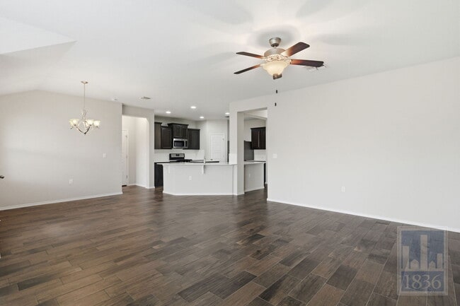 Building Photo - 7800 Vista Mejor Dr