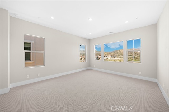 Building Photo - 130 Mossvine