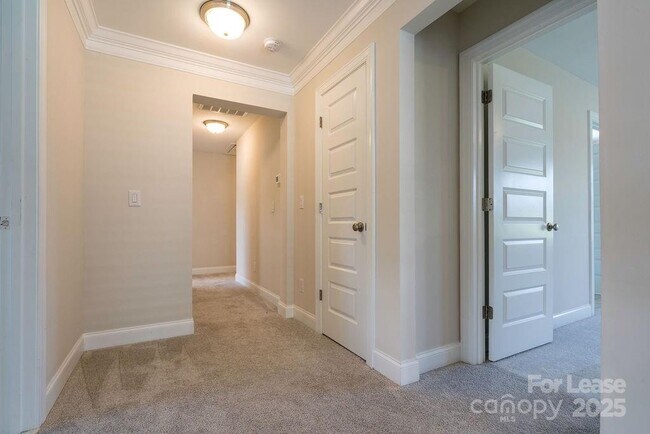 Building Photo - 6607 Wildbrook Dr