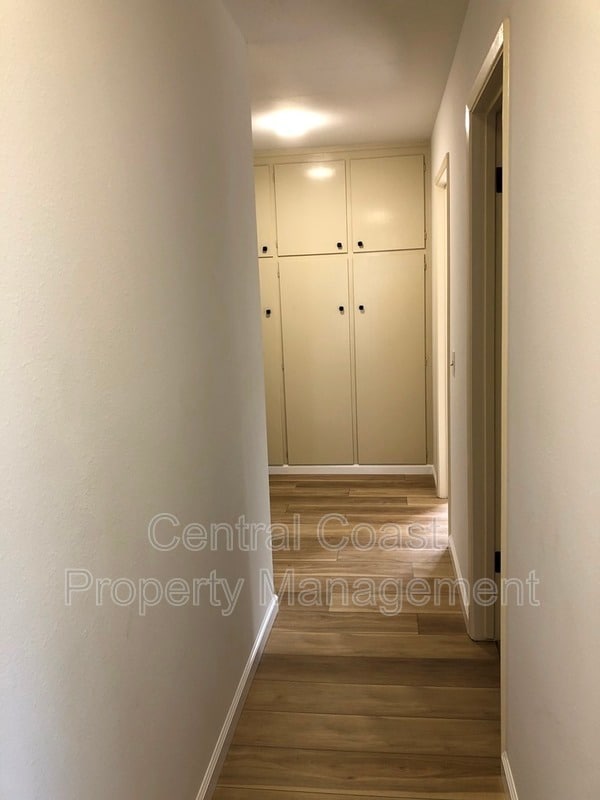 Building Photo - 725 Lobos St