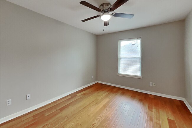 Building Photo - 6731 Auburn Oak Trail