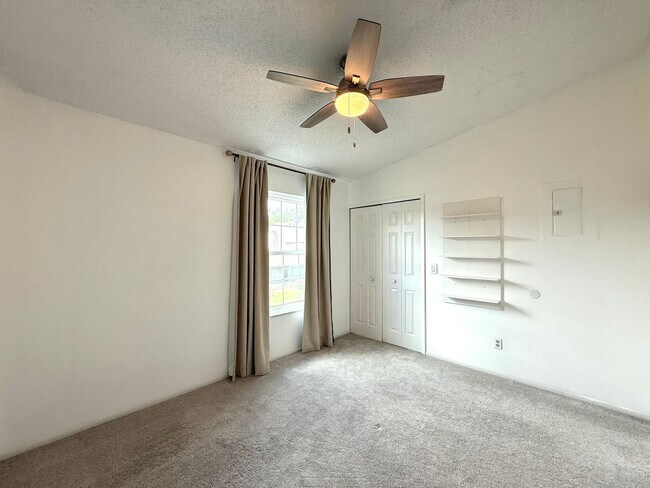 Building Photo - Delightful 3BR/2.5BA Condo in Altamonte Sp...