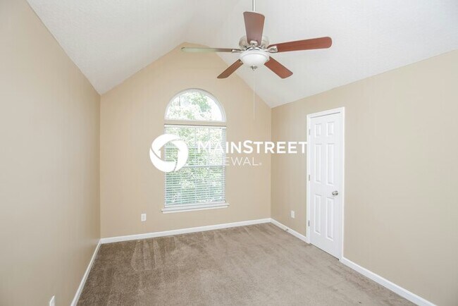 Building Photo - 4 Bedroom Pet-Friendly Home in Villa Rica, GA with Main Street Renewal