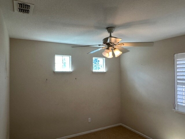 Building Photo - Lodi 4 Bedroom 3 Bathrom Home with a Pool