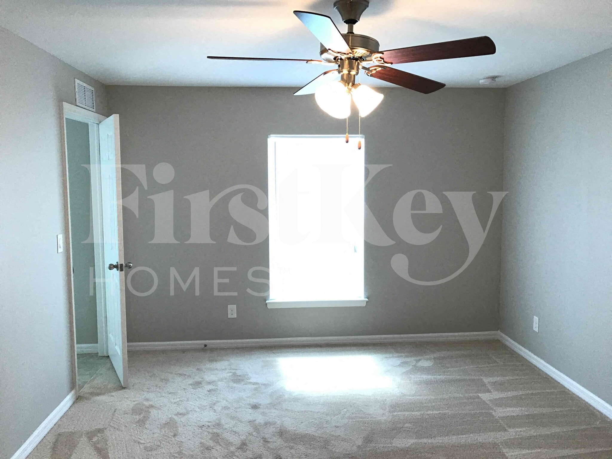 Building Photo - 2512 NW 24th Terrace