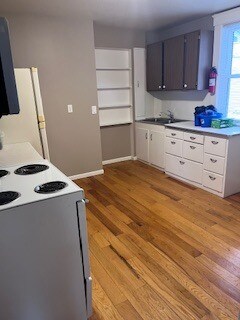 Building Photo - 905 S Barstow St