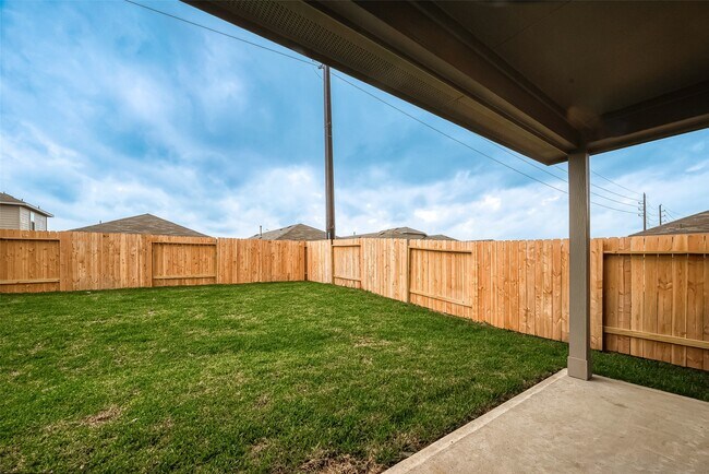 Building Photo - 5630 Avalon Woods Dr