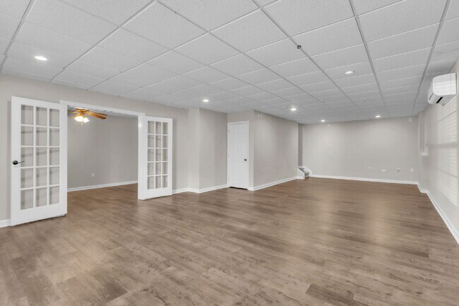 Building Photo - Stunning 4-Bed Home with Modern Kitchen, Bonus Space & Pool Access in Long Creek Plantation