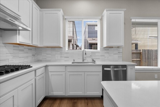 Building Photo - 700 Topwater Trl