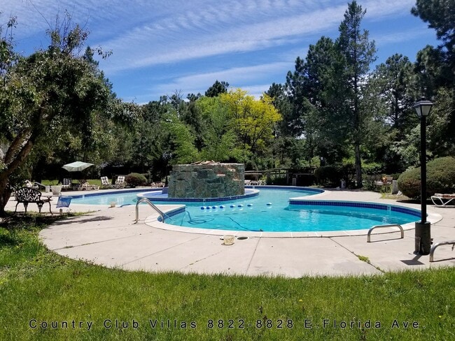 Building Photo - Great location off Leetsdale/Parker and Florida with lots of amenities such as pool, hot tub, clu...