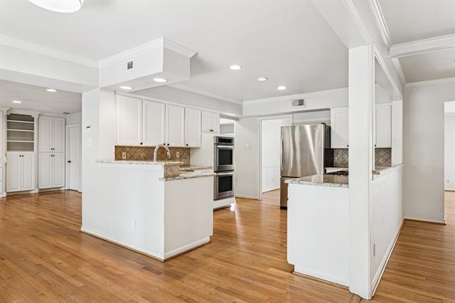 Building Photo - 5834 Melshire Dr