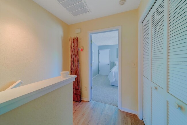 Building Photo - 911 Harbour House Dr