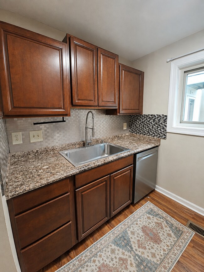 Building Photo - 3015 Old Bryan Dr