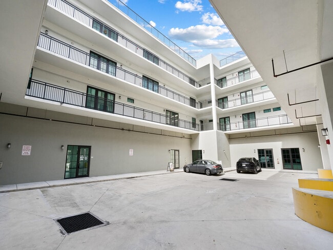 Building Photo - 4100 SW 64th Ave