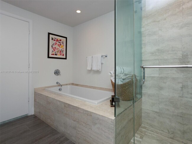 Building Photo - 2900 NE 7th Ave