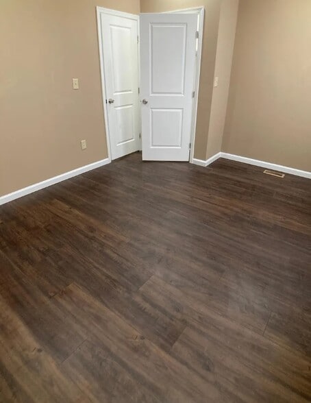 Building Photo - 2060 E Orleans St