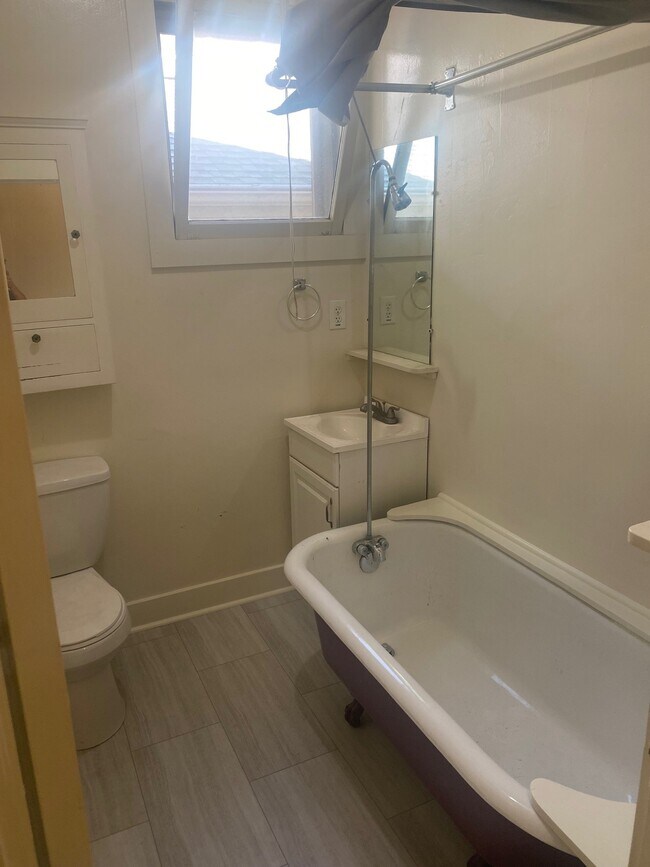 Bathroom - 2707 I St