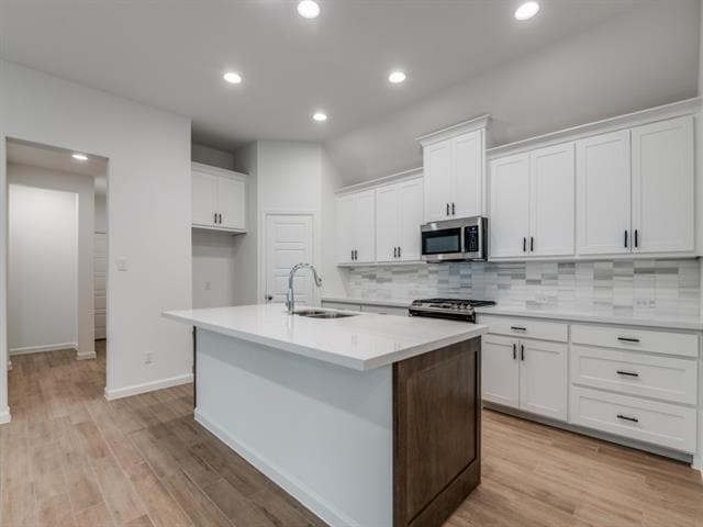 Building Photo - 4331 Hudson St