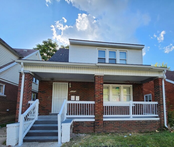 FRONT OF HOUSE - 8285 Indiana St