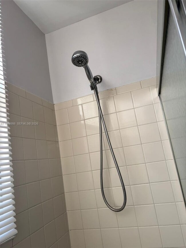 Building Photo - 901 Lyons Rd