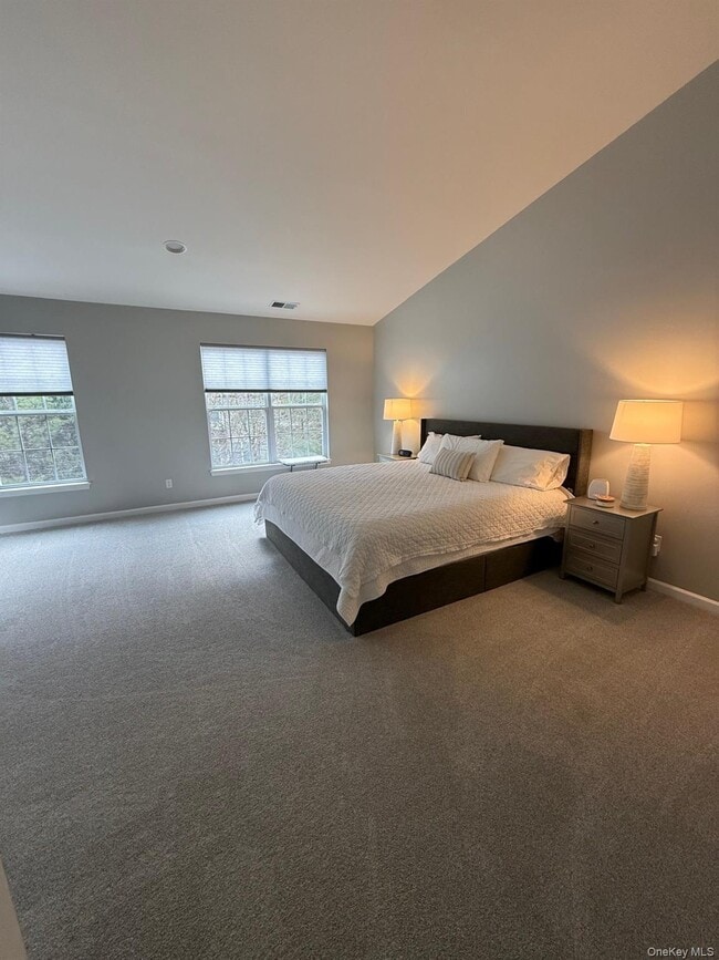 Building Photo - 955 Huntington Dr