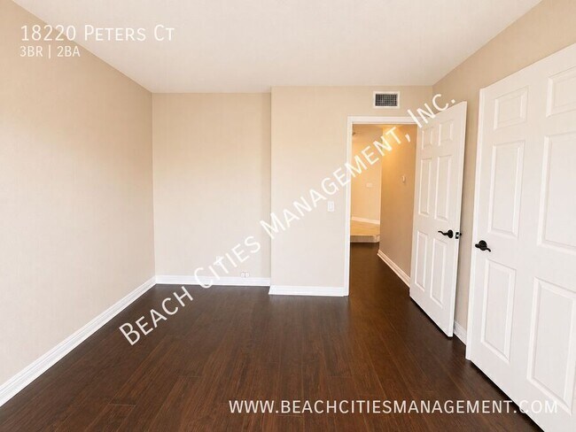 Building Photo - 18220 Peters Ct