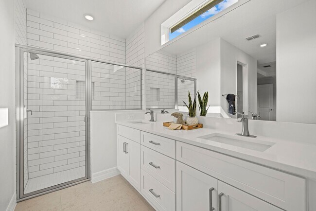 Building Photo - Large 4/3 Brand NEW Construction Home in t...