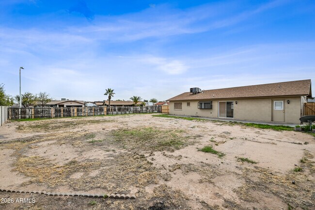 Building Photo - 11102 W Turney Ave