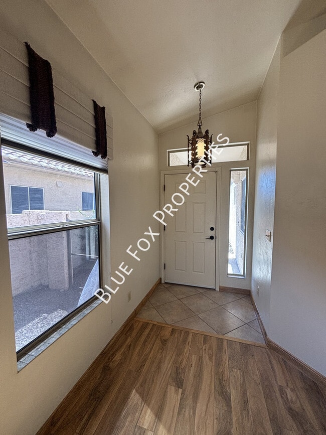 Building Photo - 9511 E Briana Ln
