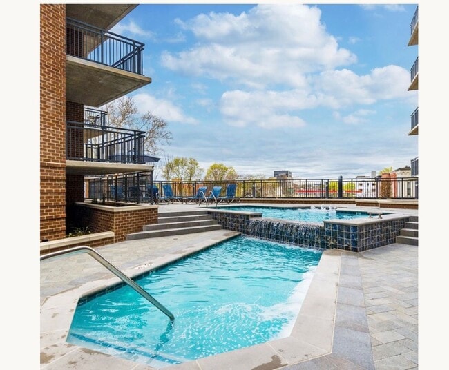 Building Photo - 2 Bedroom 2 Bathroom Modern Condo at The Lexicon, NoMa Neighborhood, Modern Appliances, Covered P...