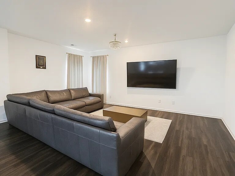 Building Photo - 4378 Ashworth Ln